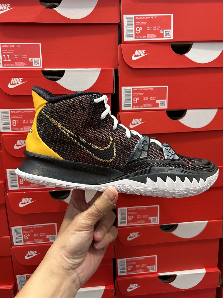 Nike Kyrie 7 