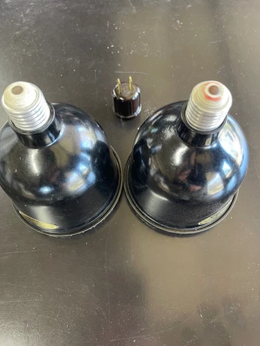 Yankee Darkroom Photo Safe Lights SL 2,  Lot of 2, With Filters