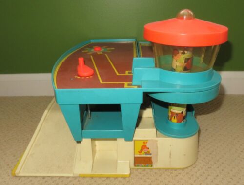 1972 Vintage Fisher Price Little People Play Family Airport #996 COMPLETE - Picture 7 of 24