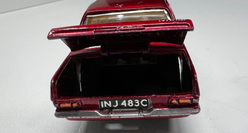 Dinky Toys 151 Vauxhall Victory 101 Burgandy All Original - Picture 9 of 18