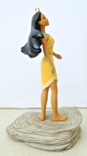COLORS OF THE WIND~DISNEY POCAHONTAS~MAGIC SOUND~2018 HALLMARK ORNAMENT - Picture 7 of 9