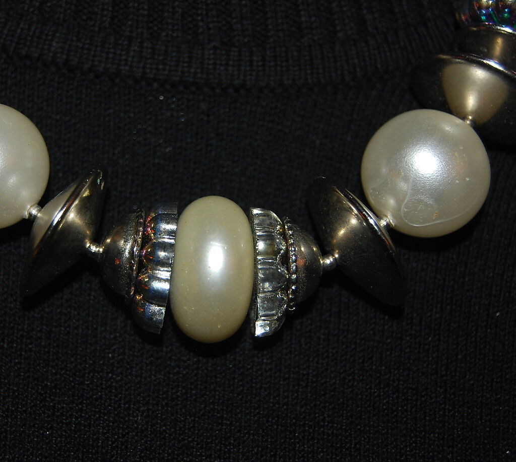 ELEGANT VTG 80'S COUTURE FAUX PEARLS AND GREY BEA… - image 10