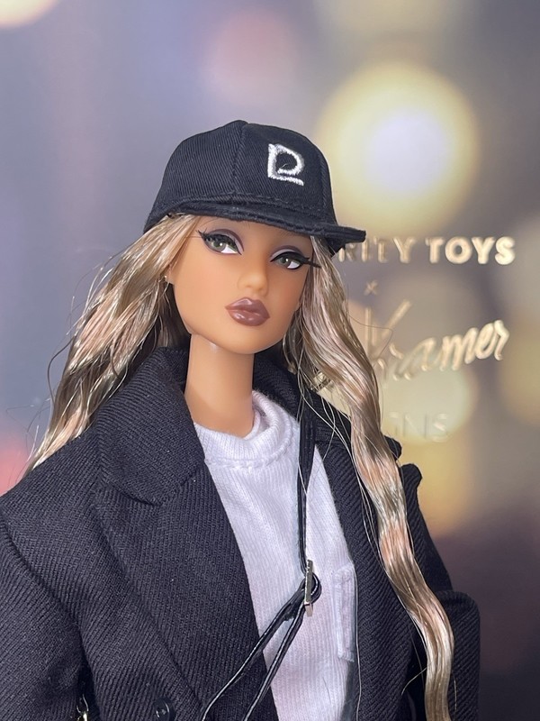 Defa Lucy / ICON Series 1  No. 3 / Lt. Brown / Trench Coat / Ltd. Ed. 500 / Mint