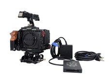 RED Komodo 6K RF Camera Basic Kit Gold-mount