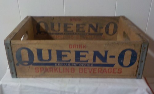 Rare Vintage Queen-O Sol Lenzner Buffalo New York Antique Soda Crate Wood Box