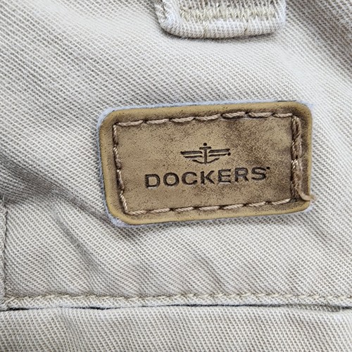 Dockers Shorts Mens 32 Tan Khaki Cargo Chino Bermuda Workwear Preppy Outdoors - Picture 4 of 12