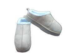 OLD NAVY FUR LINED SLIPPERS.....SIZE 5 Y.....VERY GOOD CONDITION