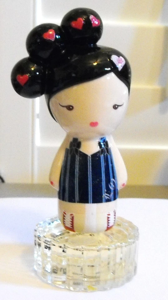 HARAJUKU LOVERS LOVE Eau de Toilette Spray Gwen Stefani 1oz 30ml Lote # 9292 - Imagem 4 de 4