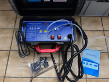 Dampfreiniger Trockendampf 3000W 3-3.5 Bar Tragbar im Koffer