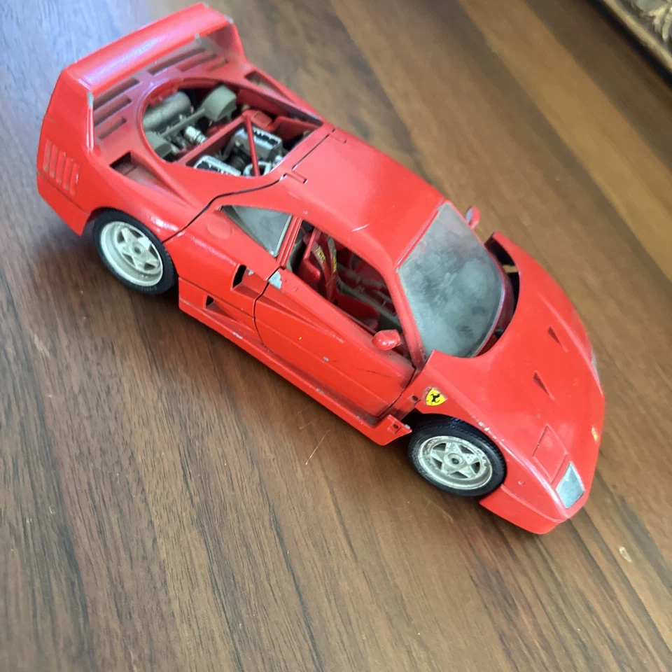 De colección 1987 Rojo Ferrari F40 Escala 1/18 Diecast Modelo Coche Burago Hecho en Italia LEER Foto 4 de 4
