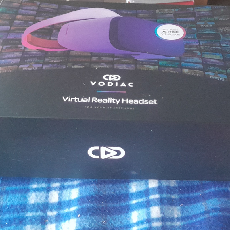 Vodiac Smartphone VR Headset 360° FOV 75 Refresh Rate Includes 75 VR Videos