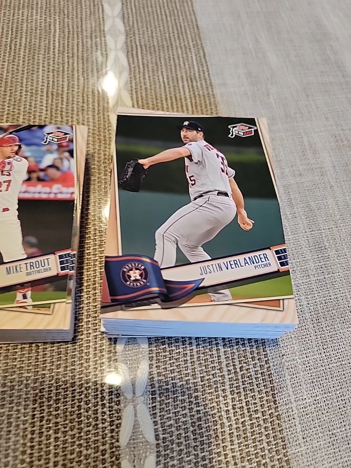 2019 Topps of the Class Complete Set 1-100 RARE  - Image 3 of 4