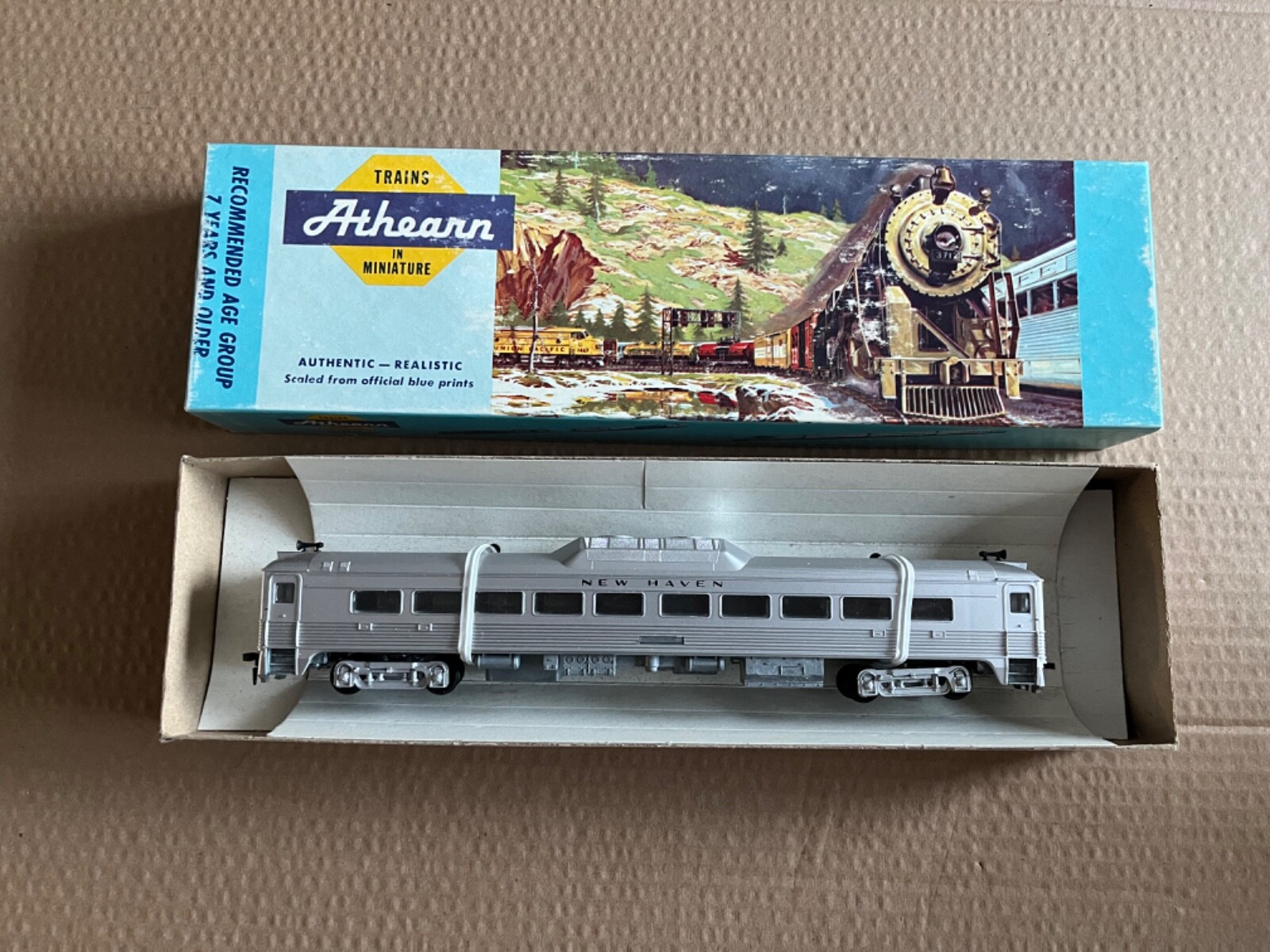 Athearn Rdc Athearn 2072 HO Scale NH New Haven RDC-1 Budd Car RTR Dummy Un-Powered ...