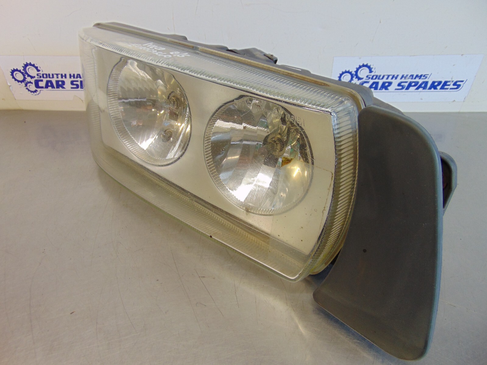 Iveco Eurocargo Headlight Mk2 02-08 Driver right front head light  