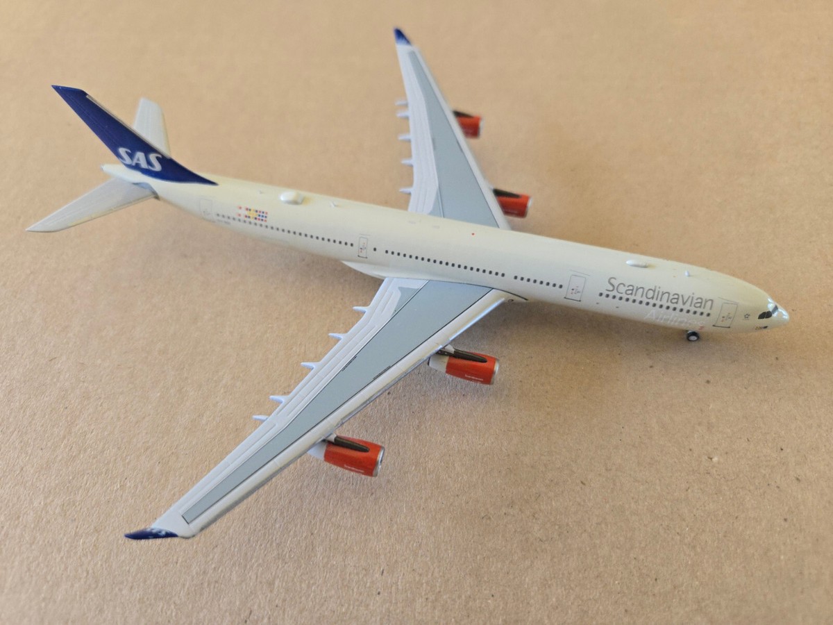 SAS航空 Aviationtag A340-300 コンビ色 $_57.PNG?set_id=880000500F