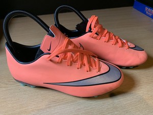 pink football boots size 3
