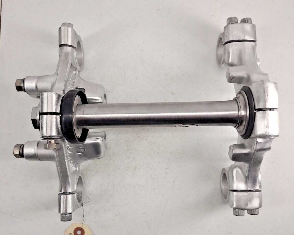 1975-1979 Kawasaki KE125 KE 125 Triple Tree | eBay