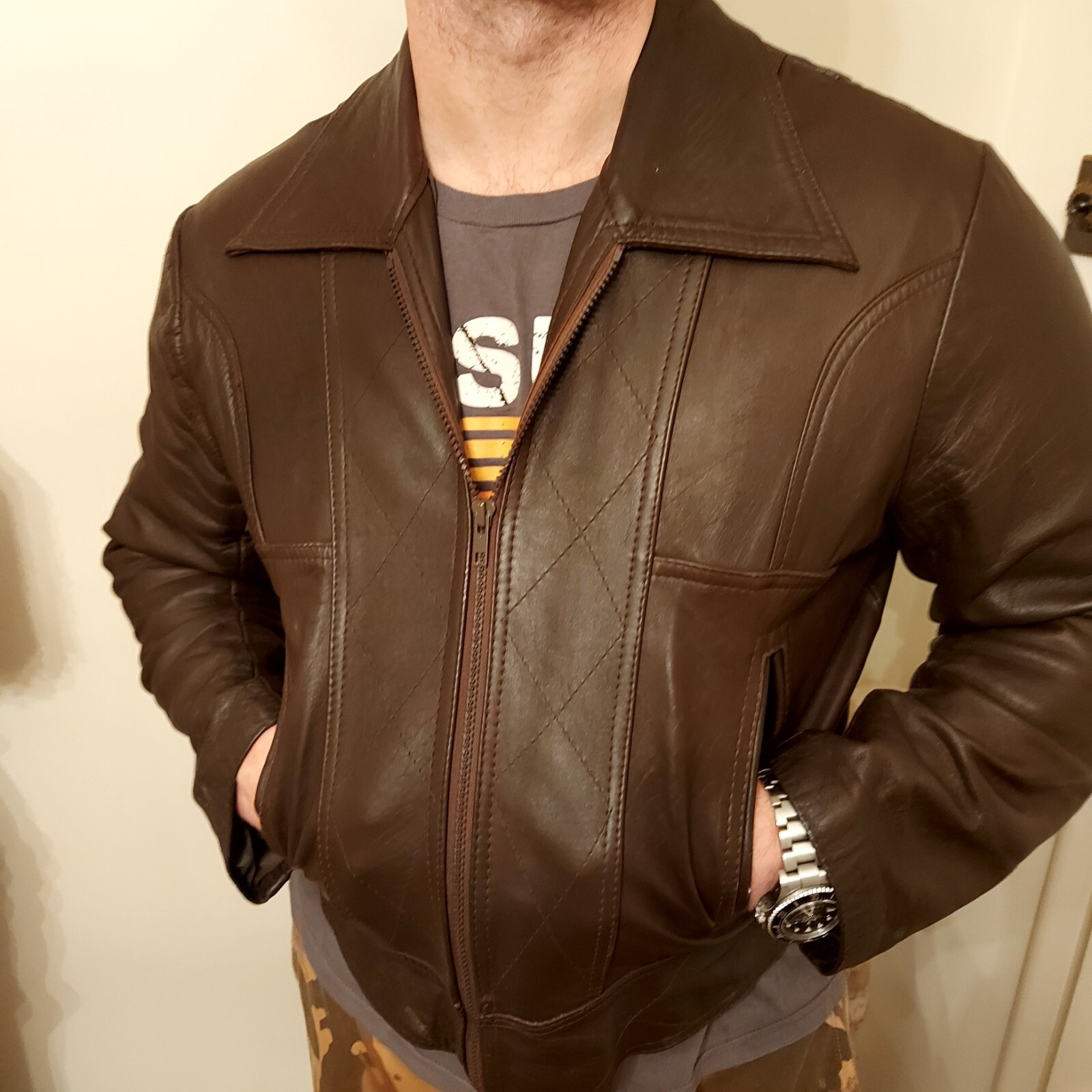 Picture 1 of 24