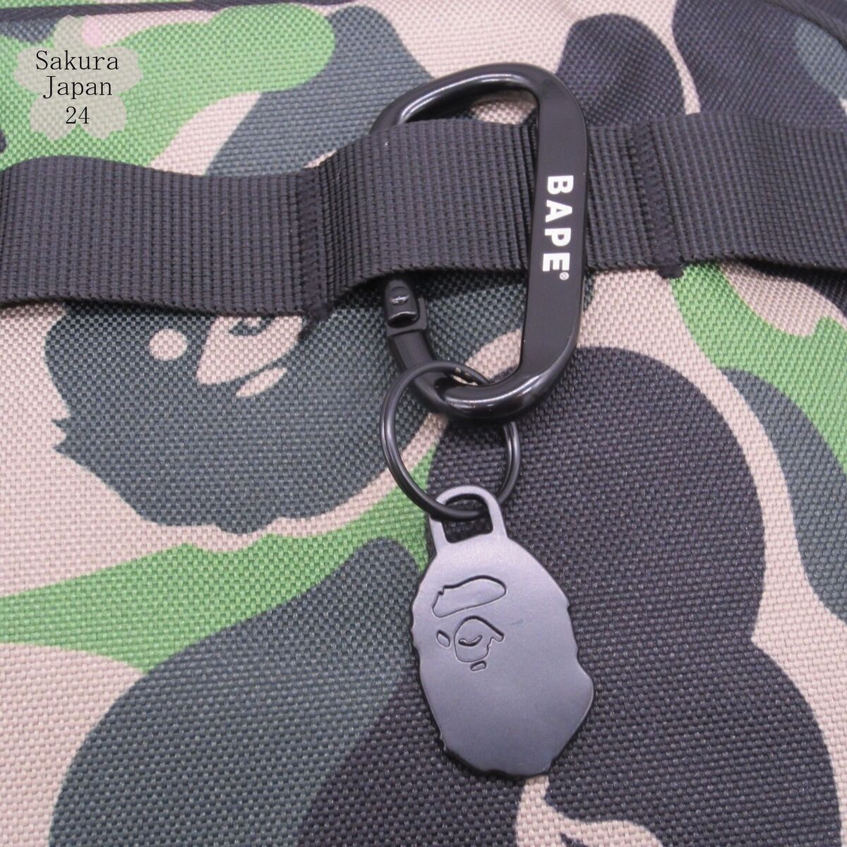 BAPE A Bathing Ape Camo Shoulder Bag with Carabiner 2021 AW BAPE A Bathing Ape Camo Shoulder Bag with Carabiner 2021 AW