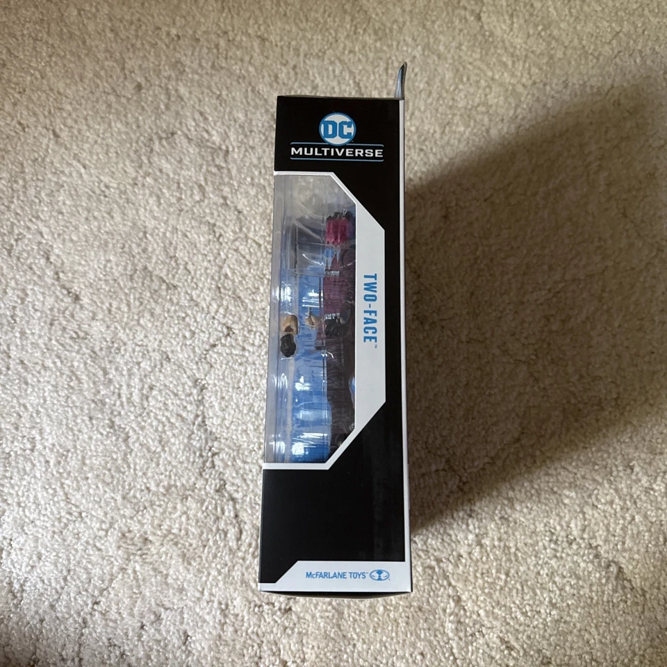 McFarlane DC Multiverse Two-Face (Batman Forever) 7in BAF Figure - Image 4 of 4