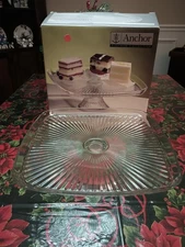 Anchor Hocking Union Square Pedestal Cake Platter With Box