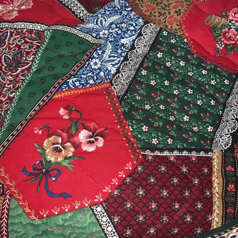 Cranston Print Works Christmas Pre-Quilted Fabric Victorian Patchwork Print - Image 2 of 4