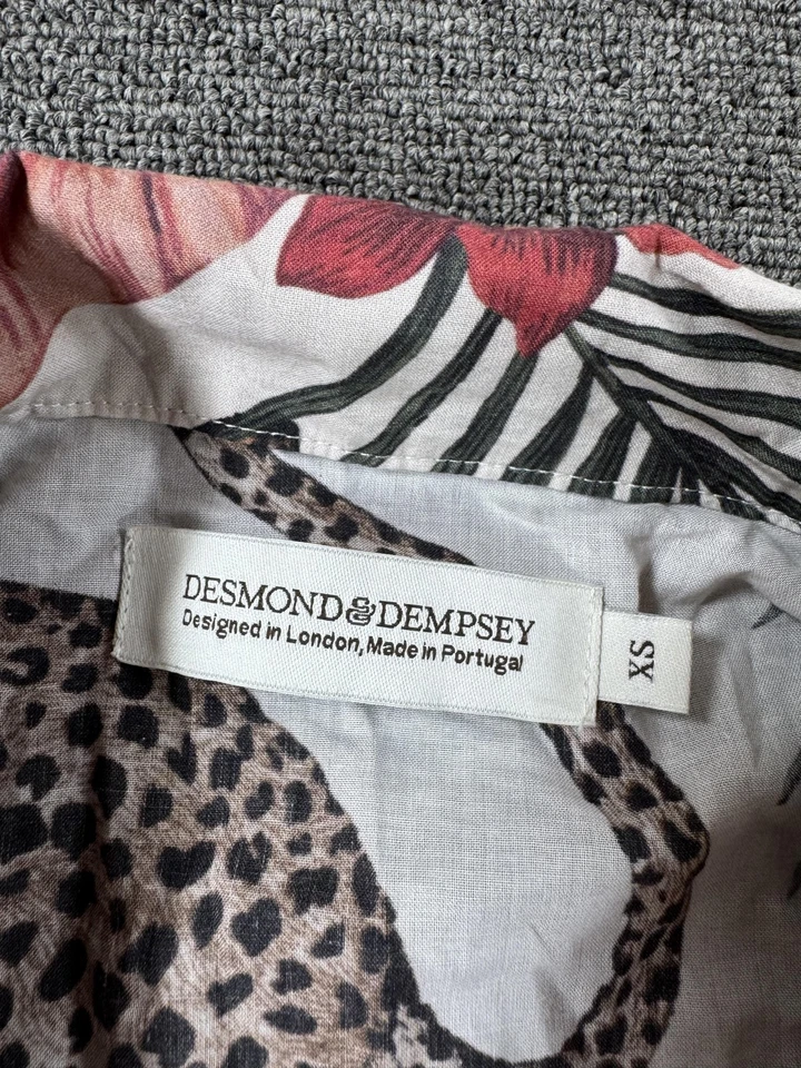 Conjunto de Pijama Desmond Dempsey Para Mujer XS Leopardo Estampado Floral Algodón Camisa Pantalones Foto 3 de 4