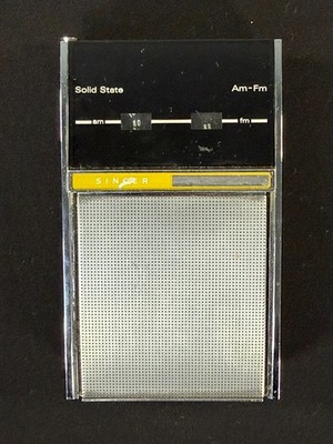 Vintage Singer HE-5020 Solid State AM/FM Transistor Radio Portable Parts Repair