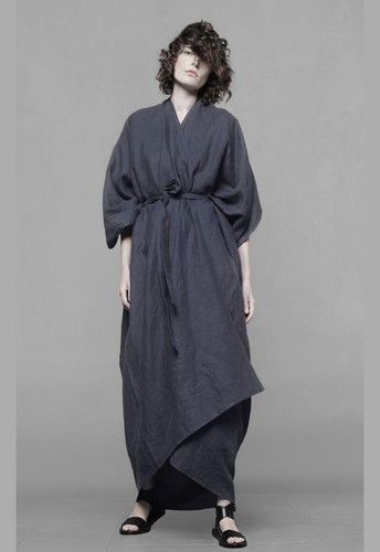 Japanese Avant garde Linen Cocoon Cardigan. Kimono Cardigan. Linen kimono duster - Picture 2 of 64