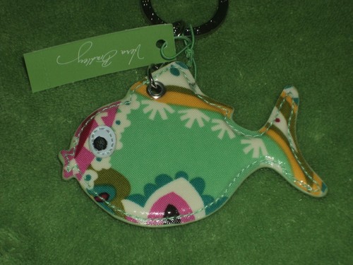 Vera Bradley Seashore Keychain Tutti Frutti "Fish" NWT Free Shipping BIN $21 - Picture 3 of 4