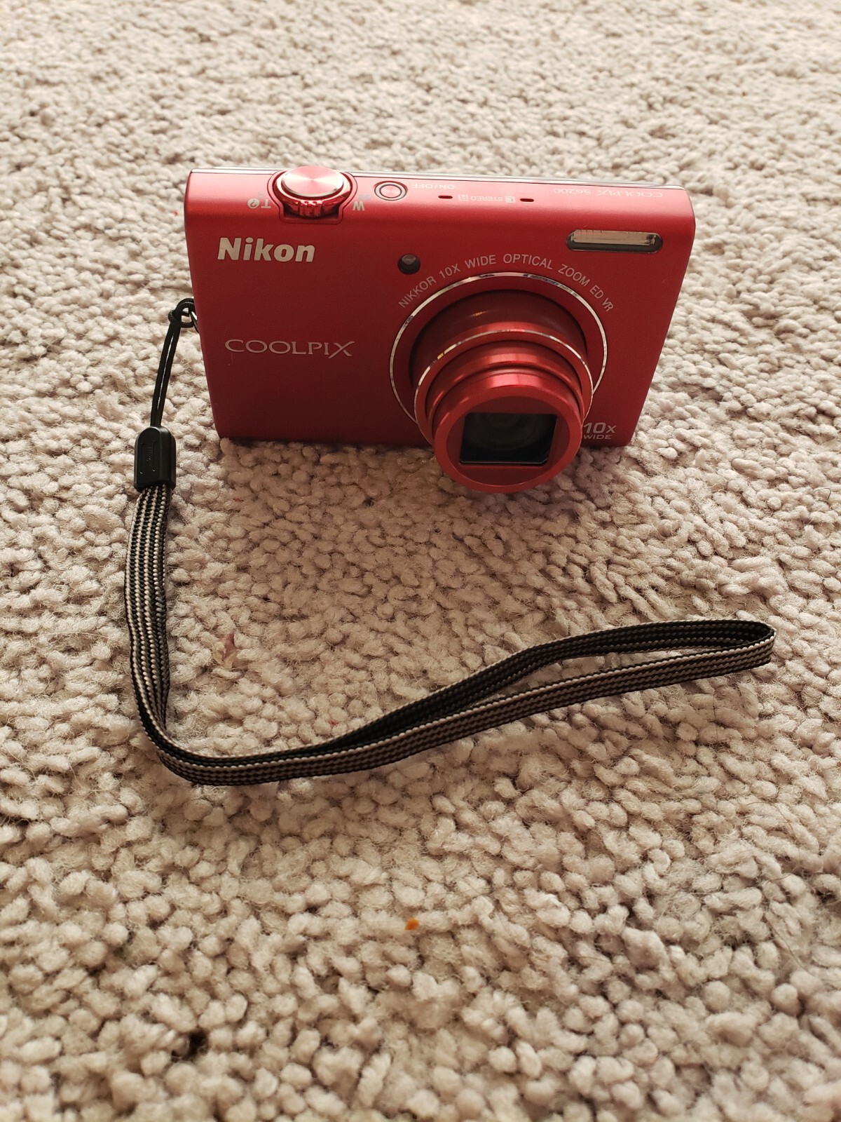 Nikon デジタルカメラ COOLPIX (クールピクス) S6200 プラチナシルバー