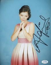 Anna Friel Sexy Autographed Signed 8x10 Photo ACOA 2020-9
