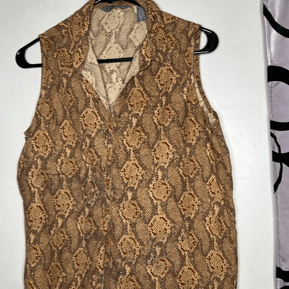 Solutions New York python print sleeveless button… - image 2