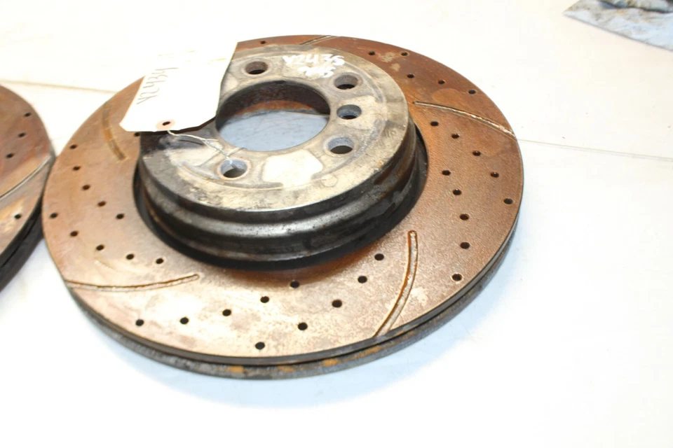 02-05 E65 BMW 745I 745LI PAR DE ROTORES DELANTEROS IZQUIERDO Y DERECHO PERFORADOS RANURADOS Y2434 Foto 3 de 4