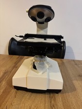 Mikroskop mit Kreuztisch & Zubehör