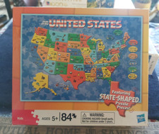 Map of the United States w State-Shaped Puzzle Pieces. 84 pieces Hasbro NEW