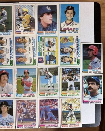 26 Card Lot 1982 Topps Baseball Cards See Pics For Exact Cards & Condition STARS - Picture 3 of 20