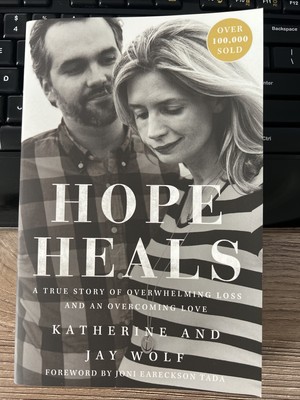 Signed Copy Hope Heals: A True Story of Overwhelming Loss & an Overcoming Love