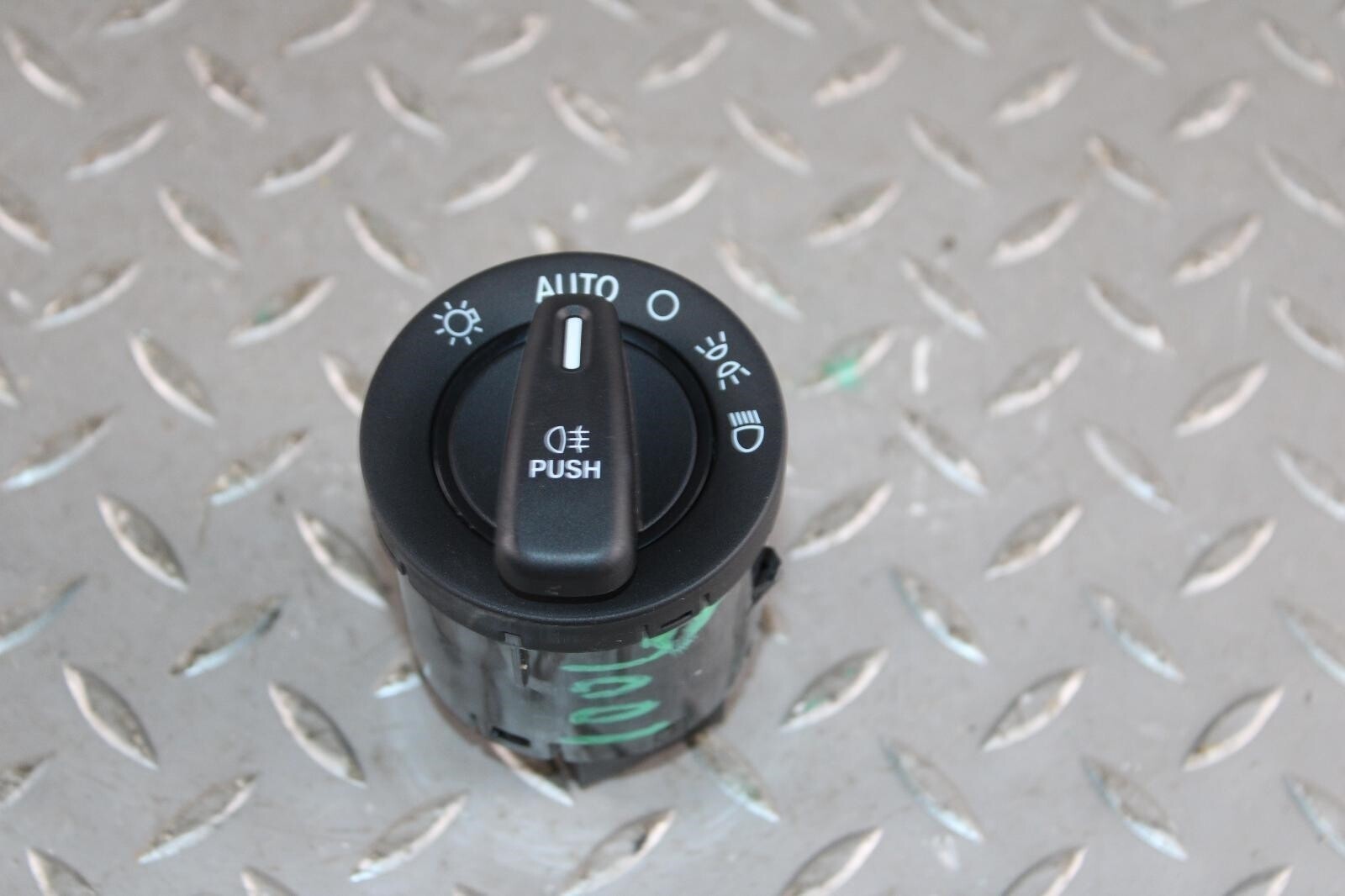 18-24 Ghibli Electronic Dashboard Headlight Head Light Lamp Control Switch Knob