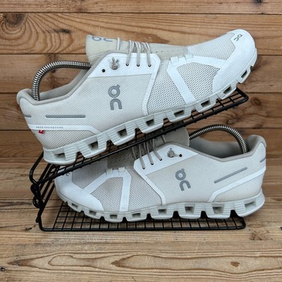 On Running Turnschuhe Damen Größe UK 9 Cloud 5 weiß beige Mesh Schweizer Fitnessschuhe