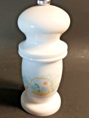 Corelle Coordinates Country Cornflower Plastic Pepper Mill 5.375'' tall