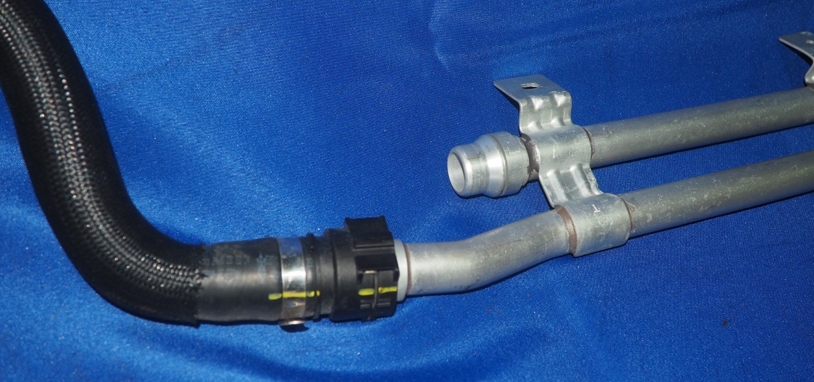 2022-2026 Maserati MC20 MCPura Engine Coolant Hose Tube Pipe OEM 1500 Miles!