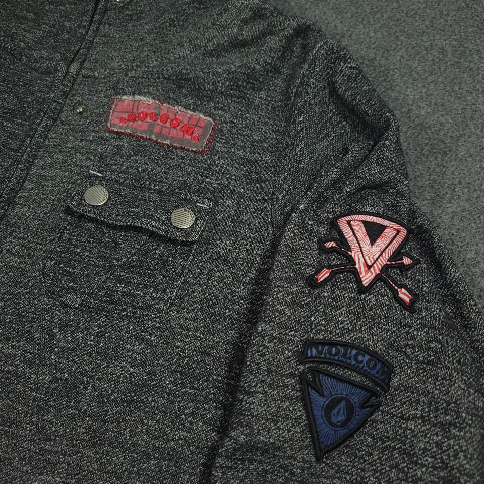 y2k Volcom Hoodie Womens XL Fleece Pullover Retro logo patches (No Drawstring) - Image 2 of 4