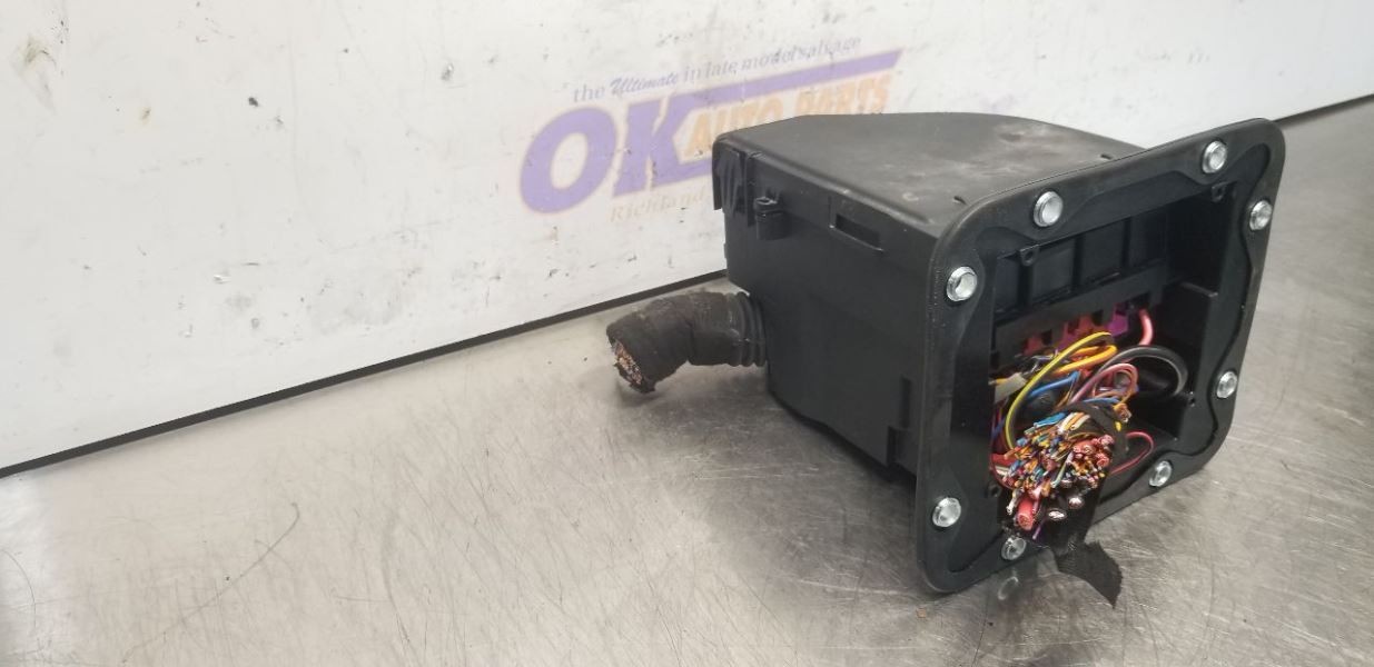 10 BENTLEY CONTINENTAL GT 6.0L ENGINE FUSE BOX