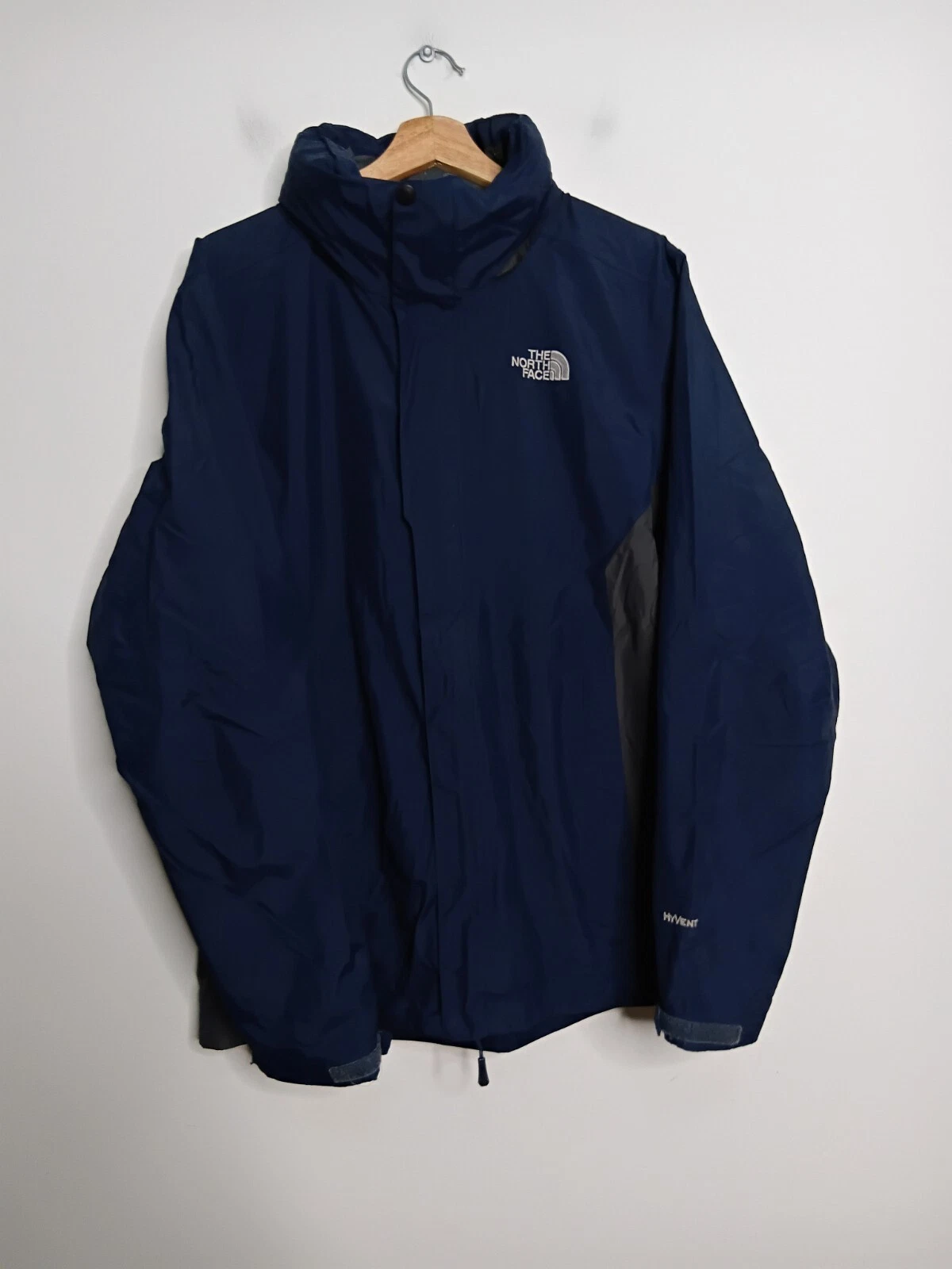 The North Face Hyvent Jacket Mens M Medium Navy Blue Waterproof BROKEN ZIPPER