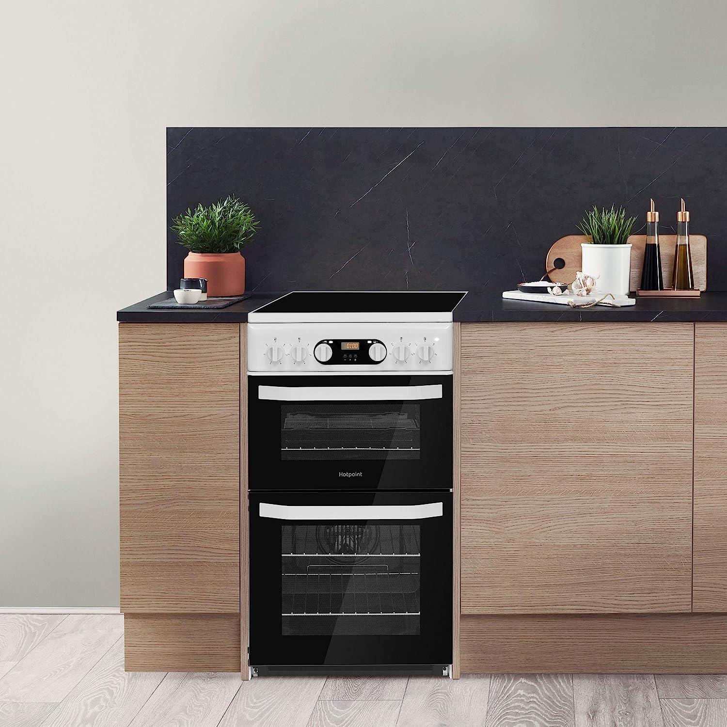 Hotpoint HD5V93CCW 50 cm Electric 4Zone Electric Ceramic Hob and