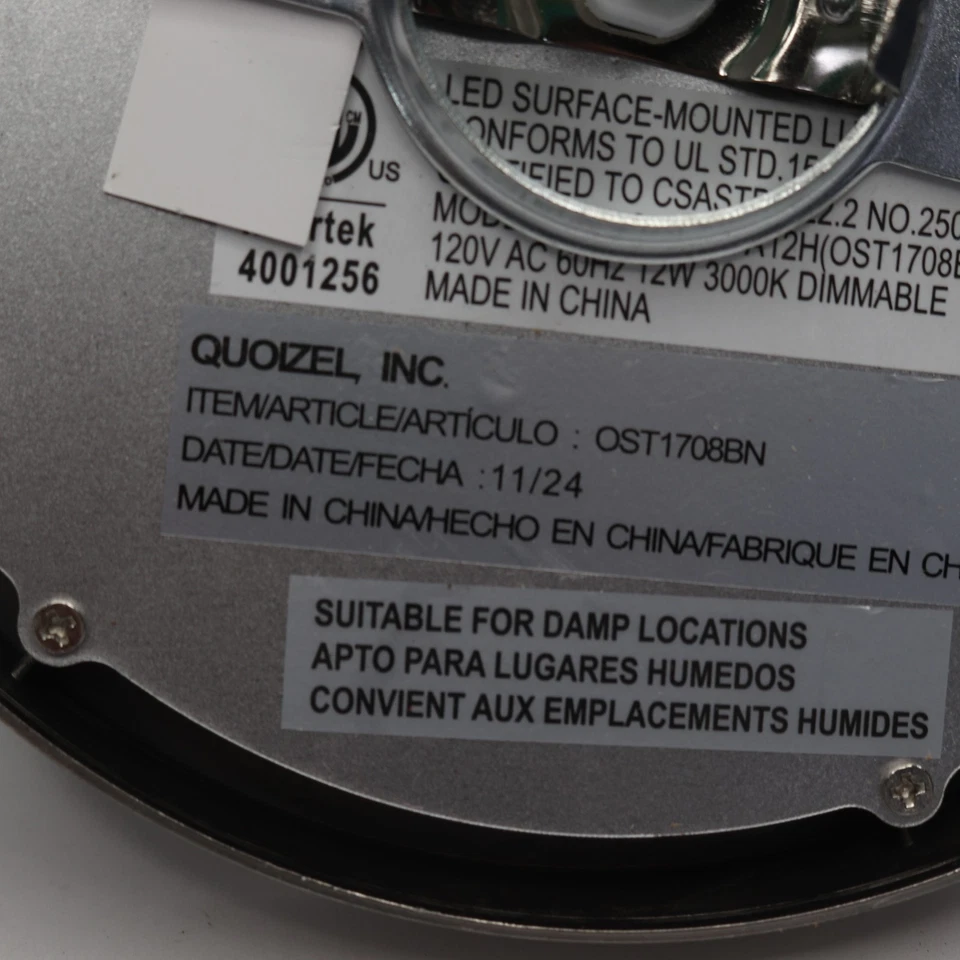 Faldas exteriores de montaje empotrado LED de 1 luz Quoizel 7" - ligeramente abolladas en un borde Foto 2 de 4