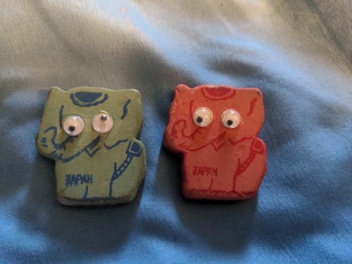 vintage elephant with googly eyes erasers / Japan - Picture 2 of 5