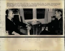 1968 Press Photo Shah of Iran and William Scranton confer in Niavaran Palace