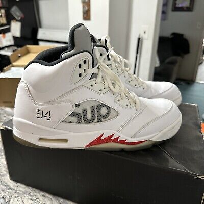 Size 10.5 - Supreme x Air Jordan 5 Retro White 886691337805 Size 10.5 - Supreme x Air Jordan 5 Retro White 886691337805